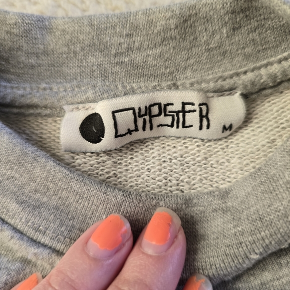 Qypster princess sweatshirt size medium - Picture 12 of 12